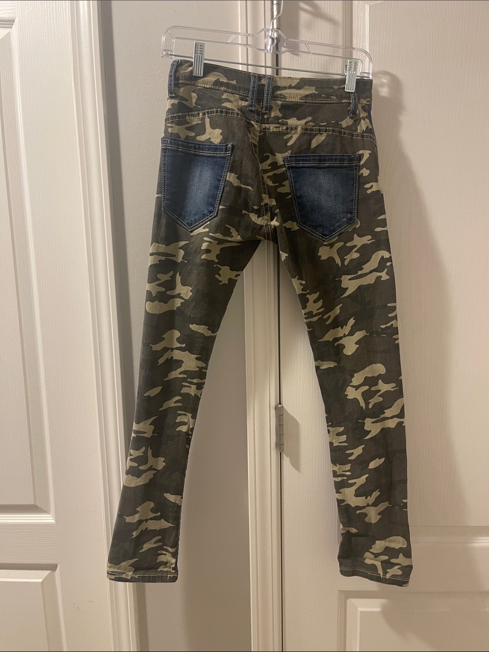 Mens Blue Denim Jeans with Camouflage Trim - Picture 3 of 3